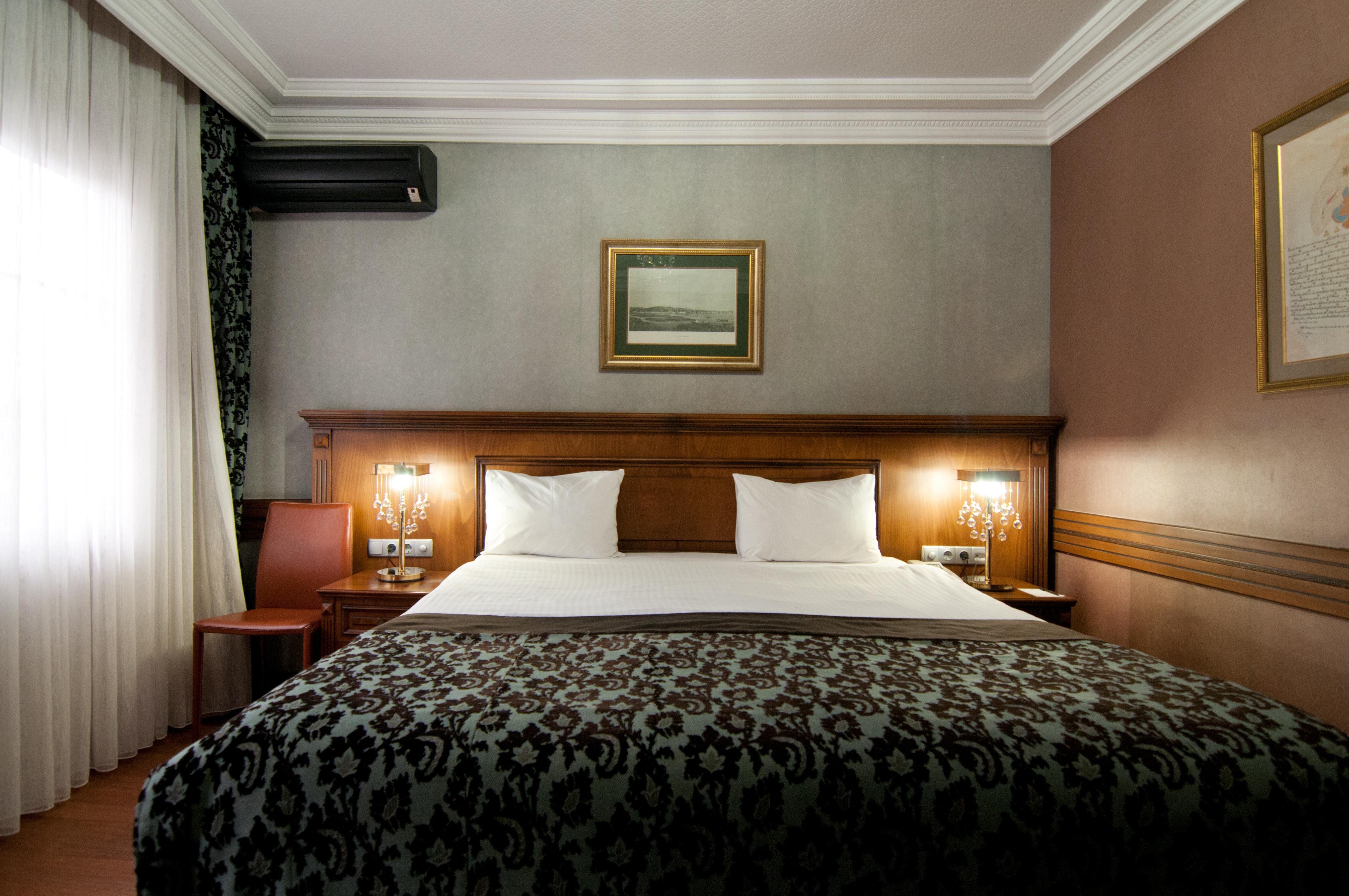 เฟอแมน โฮเต็ล Hotel อิสตันบูล ภายนอก รูปภาพ