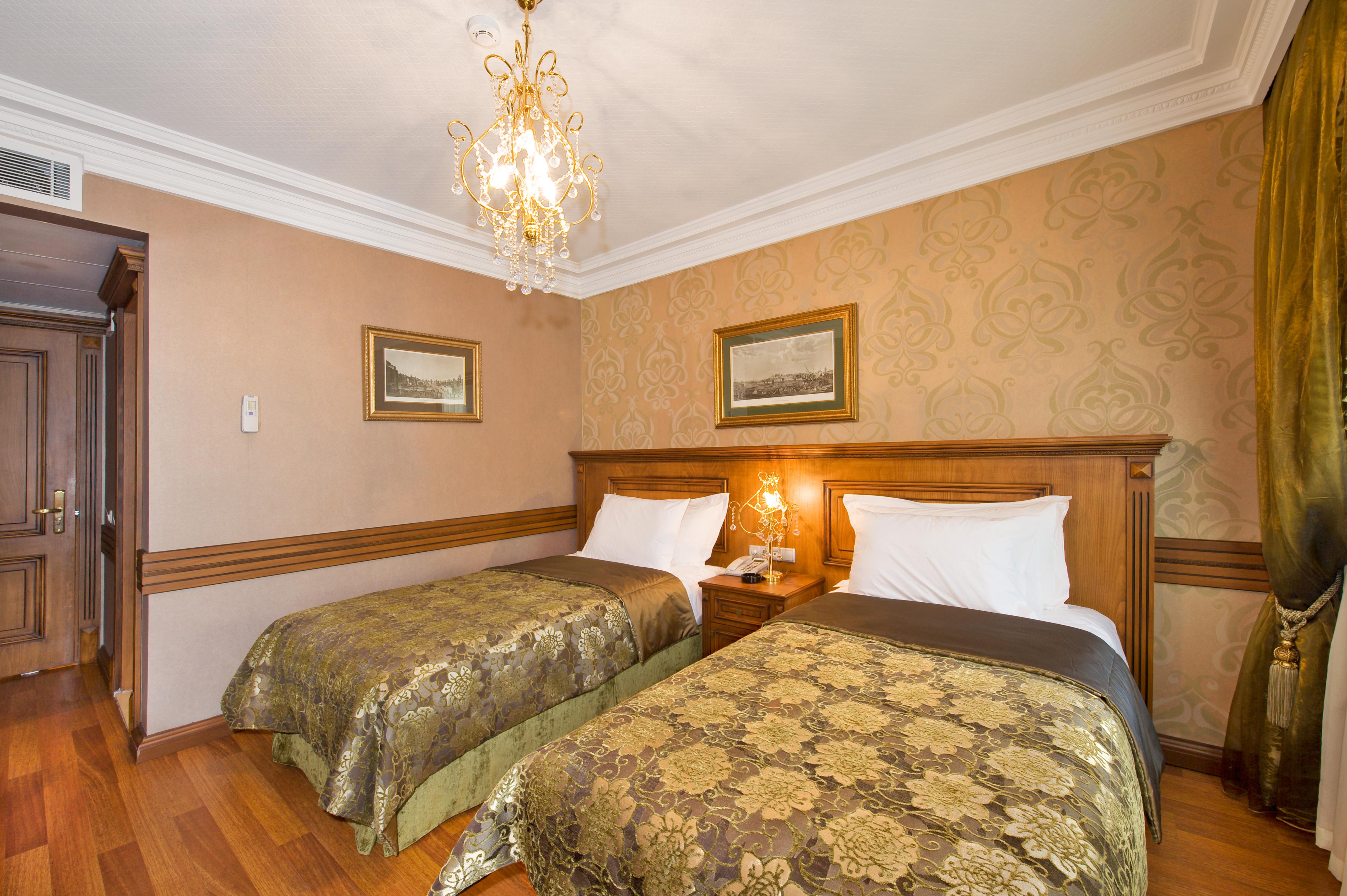 เฟอแมน โฮเต็ล Hotel อิสตันบูล ภายนอก รูปภาพ