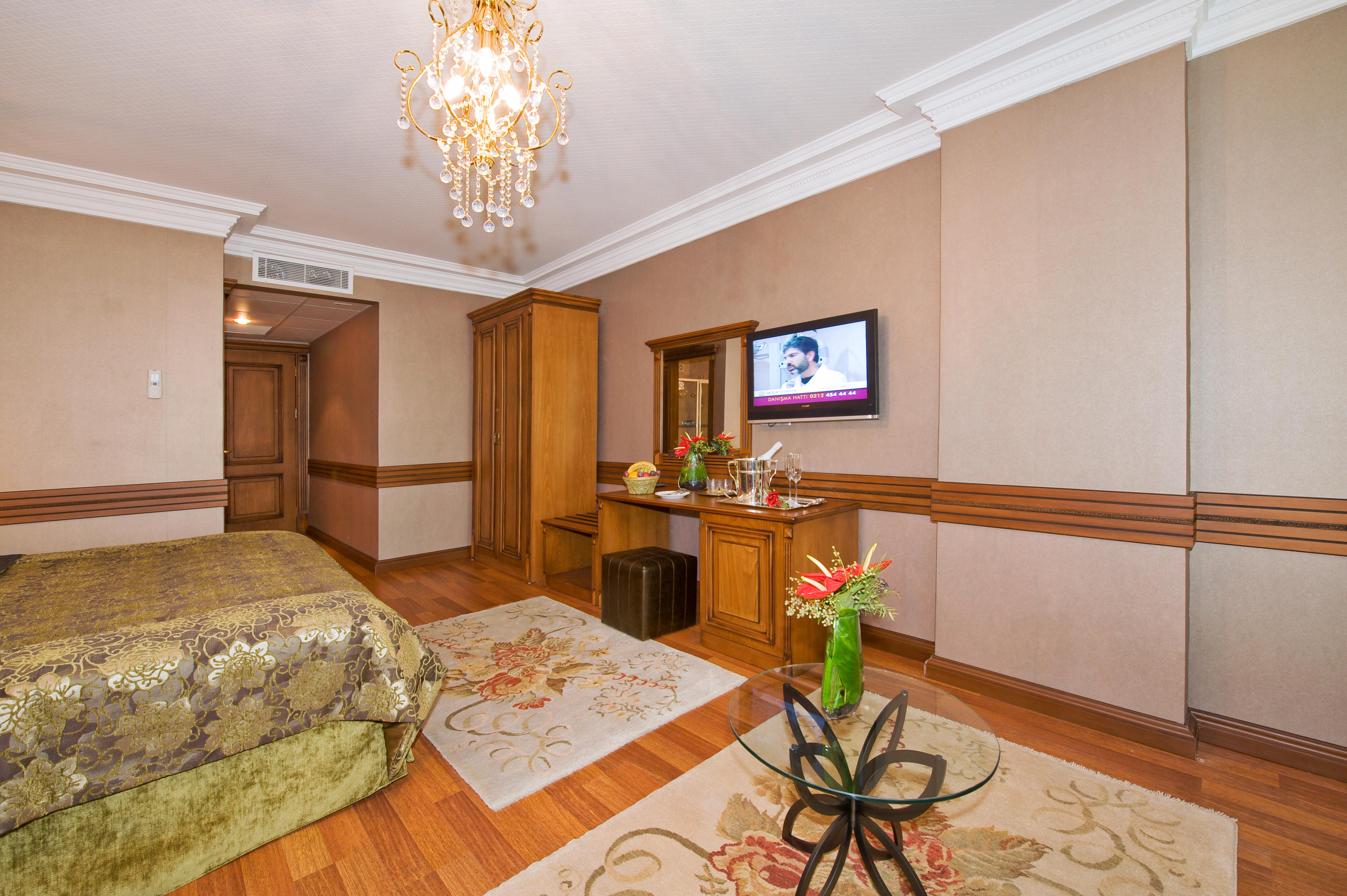 เฟอแมน โฮเต็ล Hotel อิสตันบูล ภายนอก รูปภาพ
