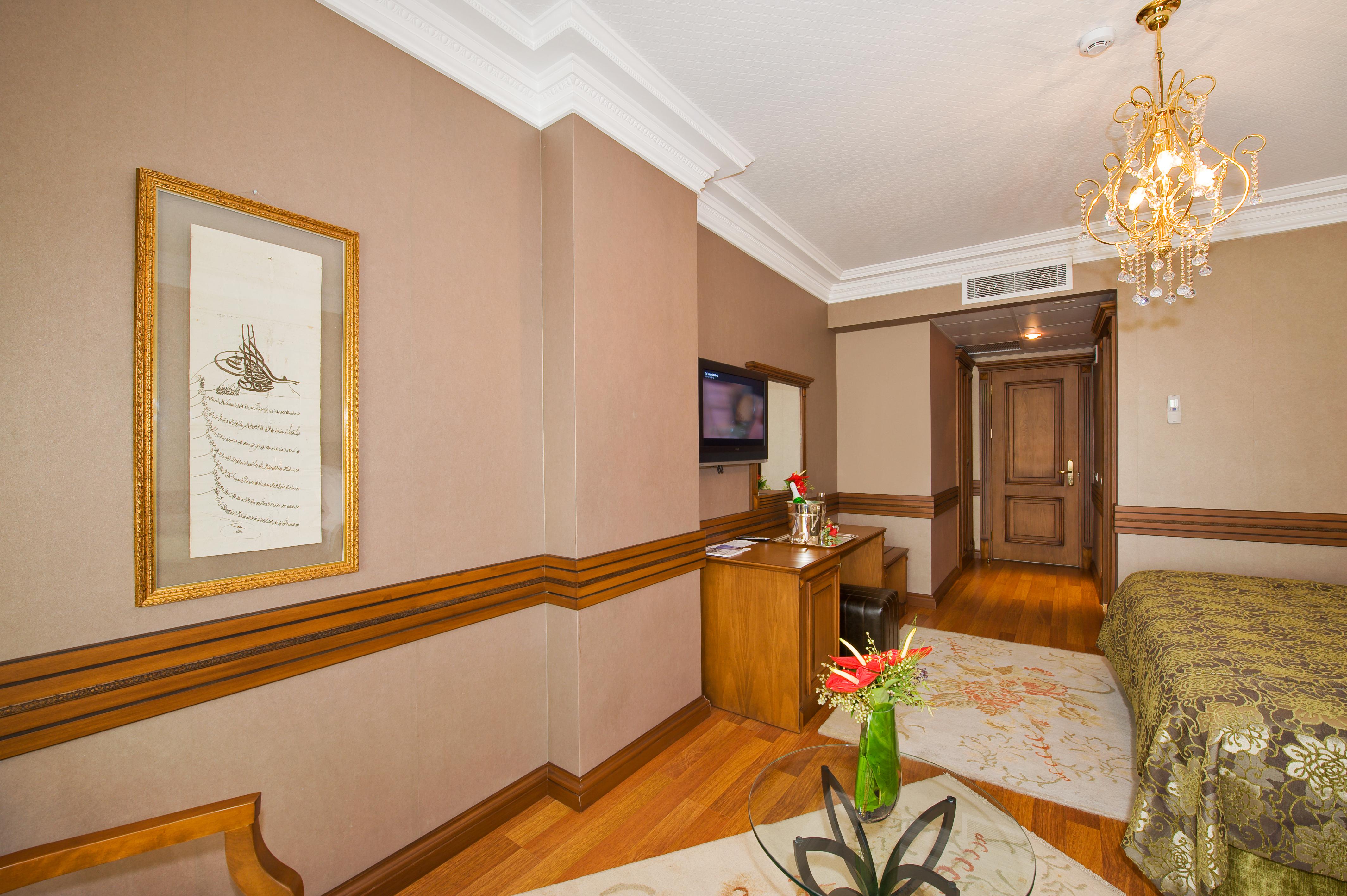 เฟอแมน โฮเต็ล Hotel อิสตันบูล ภายนอก รูปภาพ