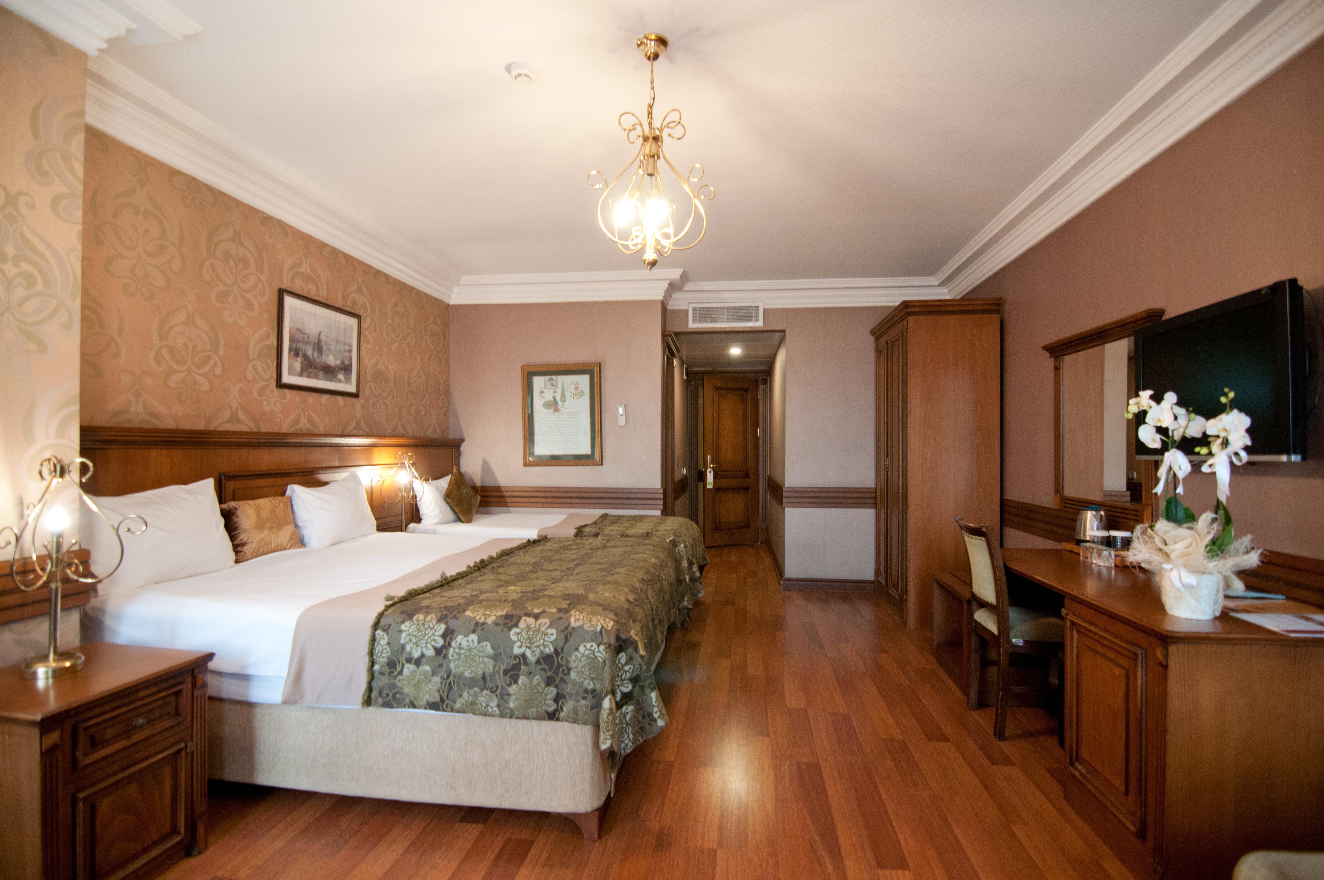 เฟอแมน โฮเต็ล Hotel อิสตันบูล ภายนอก รูปภาพ
